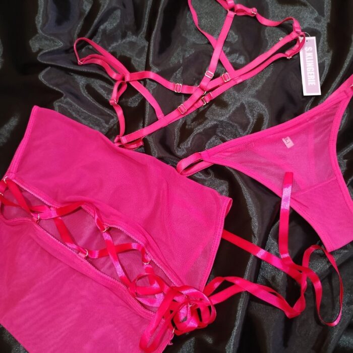 conjunto strappy saia